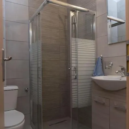 Apartment Anais In Laganas